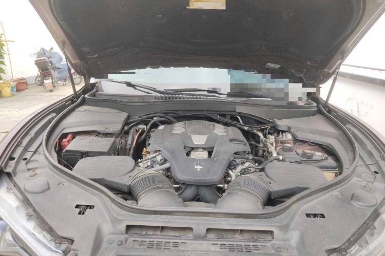 Used Maserati Levante 2018 3.0T Classic Edition Engine Bay