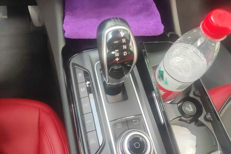 Used Maserati Levante 2018 3.0T Classic Edition Gear Lever