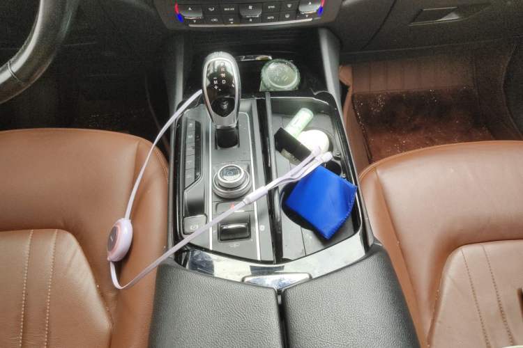 Used Maserati Levante 2018 3.0T Classic Edition Gear Lever