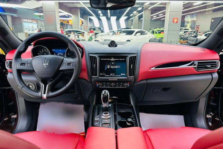Used Maserati Levante 2018 3.0T Classic Edition Interior 1