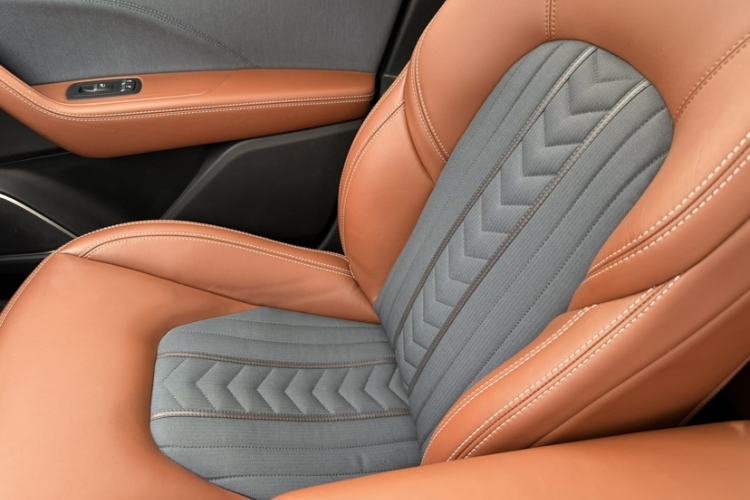 Used Maserati Levante 2018 3.0T Luxury Zegna Edition Interior 8