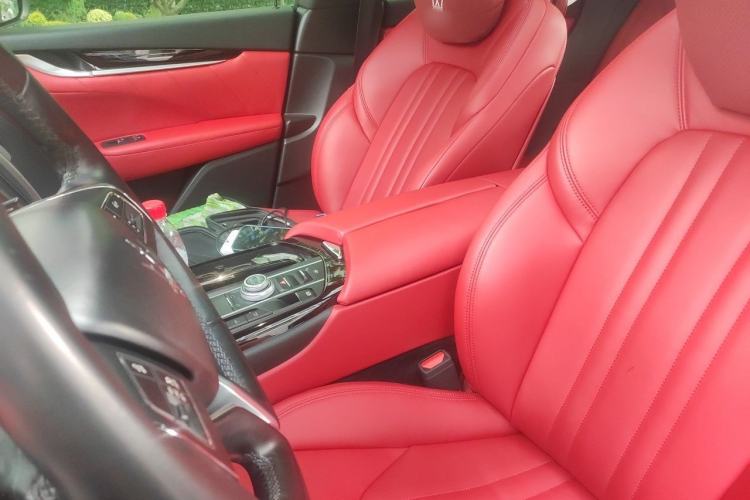 Used Maserati Levante 2018 3.0T Classic Edition Left Front Seat