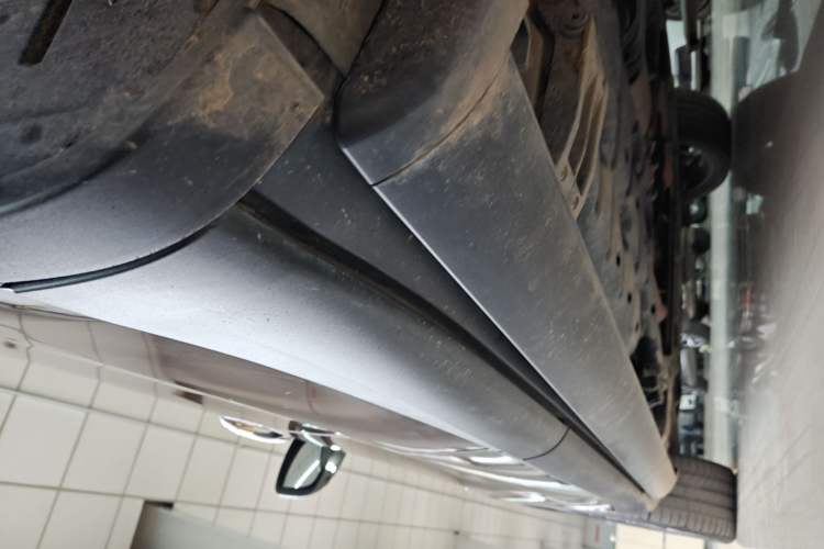 Used Maserati Levante 2018 3.0T Classic Edition Left Side Sill