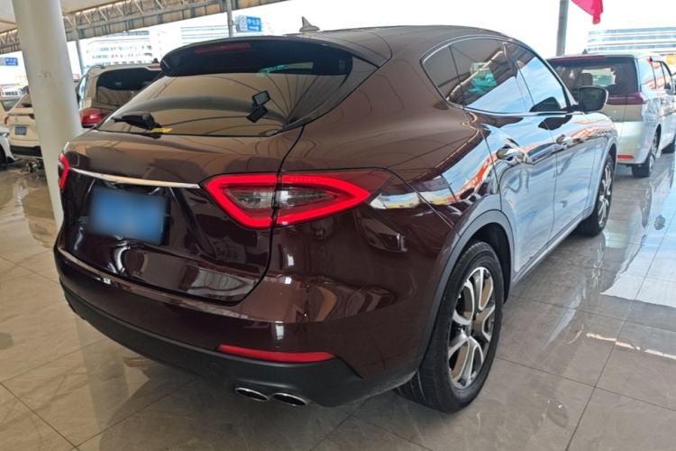 Used Maserati Levante 2018 3.0T Standard Edition Rear Right 45 Deg
