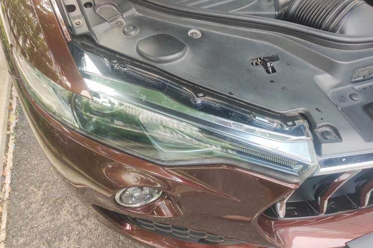 Used Maserati Levante 2018 3.0T Classic Edition Right Front Headlight