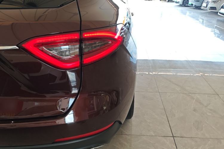 Used Maserati Levante 2018 3.0T Standard Edition Right Rear Taillight
