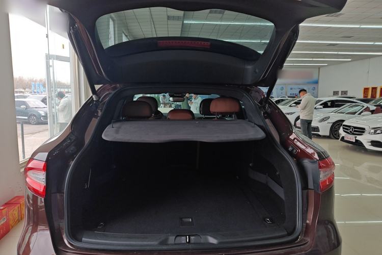 Used Maserati Levante 2018 3.0T Classic Edition Trunk