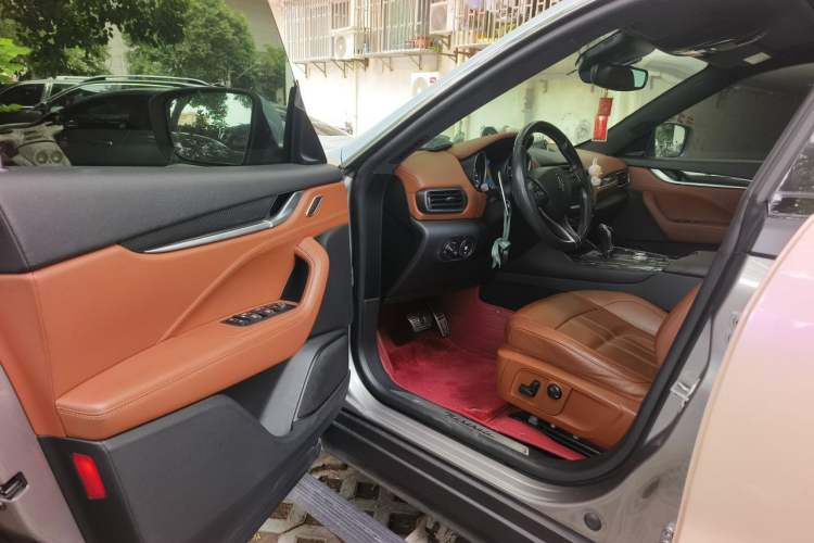 Used Maserati Levante 2018 3.0T Standard Edition Driver Seat