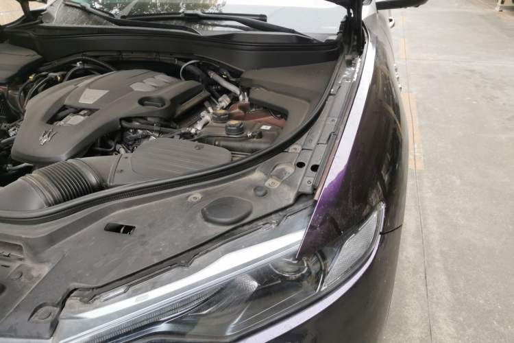 Used Maserati Levante 2018 3.0T S Sport Edition Engine Bay Left