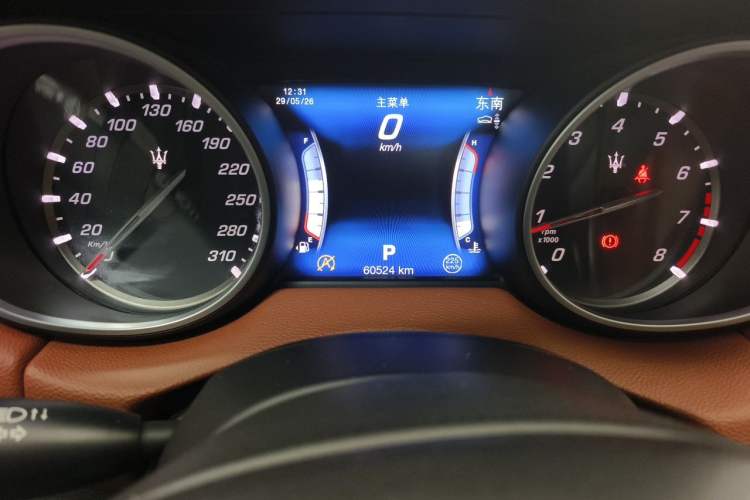 Used Maserati Levante 2018 3.0T Standard Edition Odometer Close Up