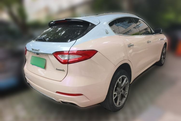 Used Maserati Levante 2018 3.0T Standard Edition Rear Right 45 Deg