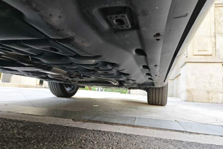 Used Maserati Levante 2018 3.0T Standard Edition Chassis Rear Right