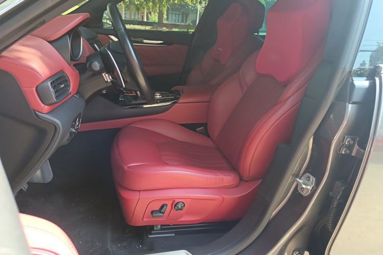 Used Maserati Levante 2018 3.0T Sport Edition Driver Seat