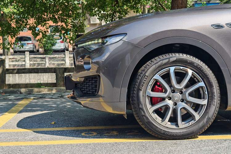 Used Maserati Levante 2018 3.0T Standard Edition Exterior 6