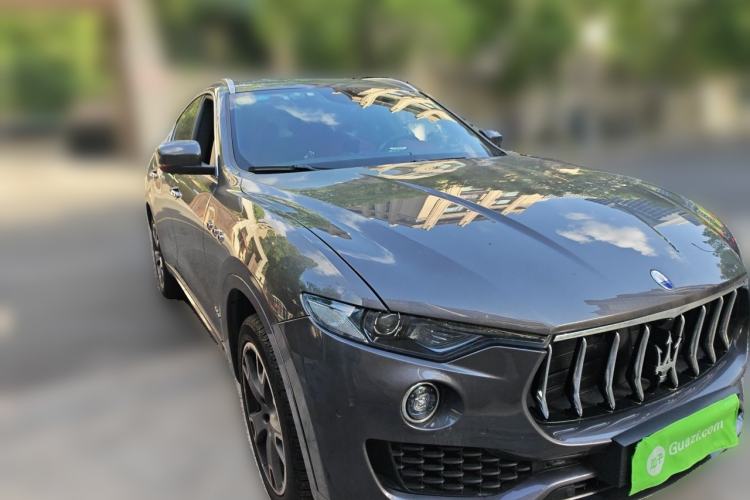 Used Maserati Levante 2018 3.0T Standard Edition Front Right 45 Deg