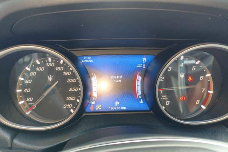 Used Maserati Levante 2018 3.0T Standard Edition Instrument Cluster