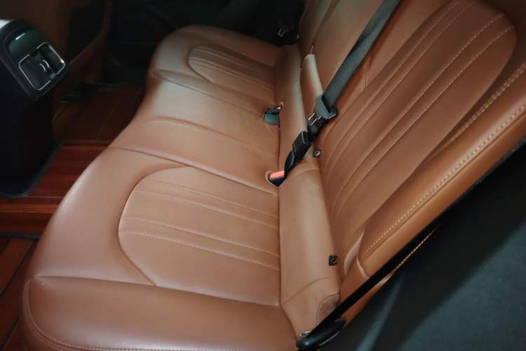 Used Maserati Levante 2018 3.0T Standard Edition Interior 4