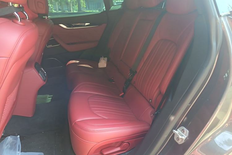 Used Maserati Levante 2018 3.0T Sport Edition Left Rear Seat