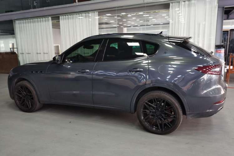 Used Maserati Levante 2018 3.0T Classic Edition Left Side