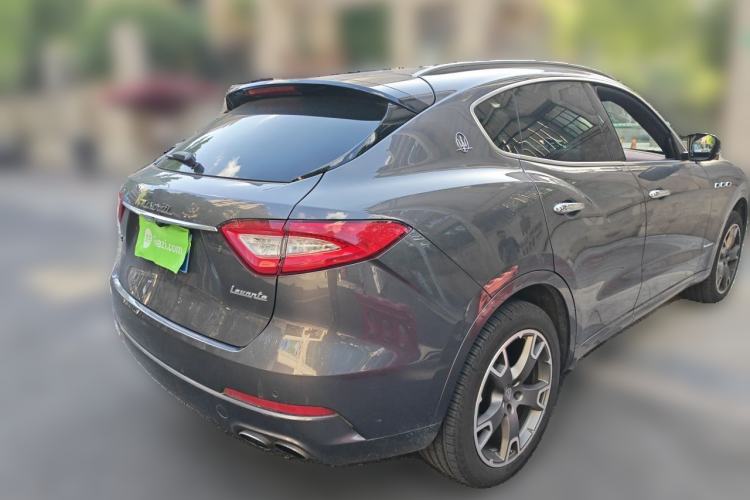 Used Maserati Levante 2018 3.0T Standard Edition Rear Right 45 Deg