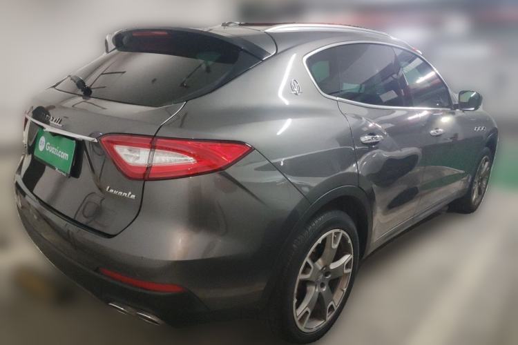 Used Maserati Levante 2018 3.0T Classic Edition Rear Right 45 Deg