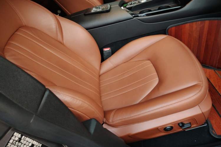 Used Maserati Levante 2018 3.0T Standard Edition Right Front Seat