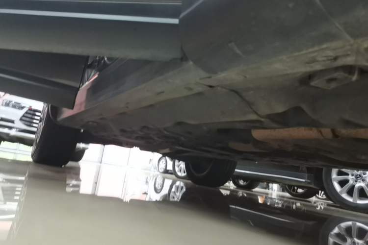 Used Maserati Levante 2018 3.0T Classic Edition Right Side Sill