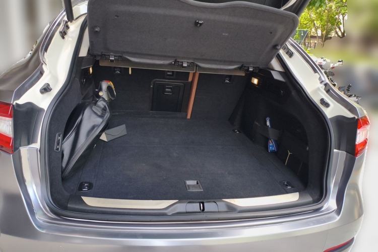 Used Maserati Levante 2018 3.0T Standard Edition Trunk