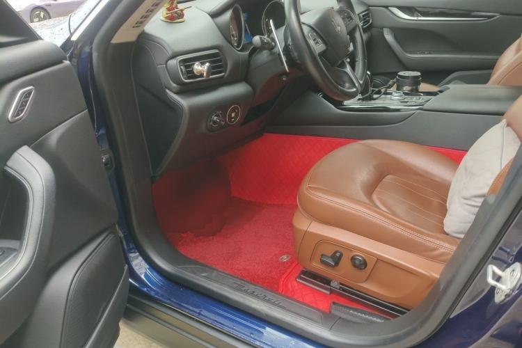Used Maserati Levante 2018 3.0T Standard Edition Driver Seat
