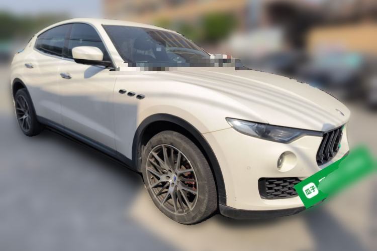 Used Maserati Levante 2018 3.0T Classic Edition Front Right 45 Deg