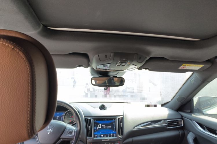 Used Maserati Levante 2018 3.0T Classic Edition Headliner