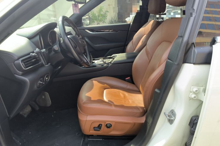 Used Maserati Levante 2018 3.0T Classic Edition Left Front Seat