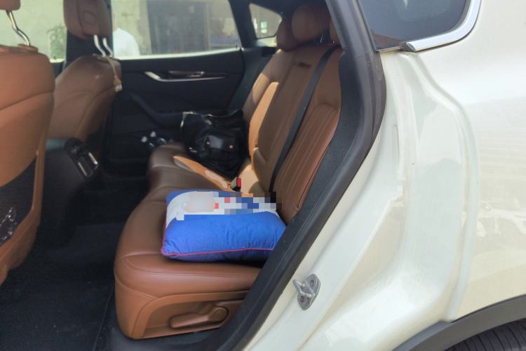 Used Maserati Levante 2018 3.0T Classic Edition Left Rear Seat