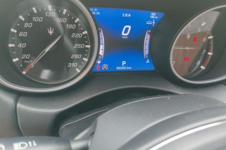 Used Maserati Levante 2018 3.0T Standard Edition Odometer Close Up