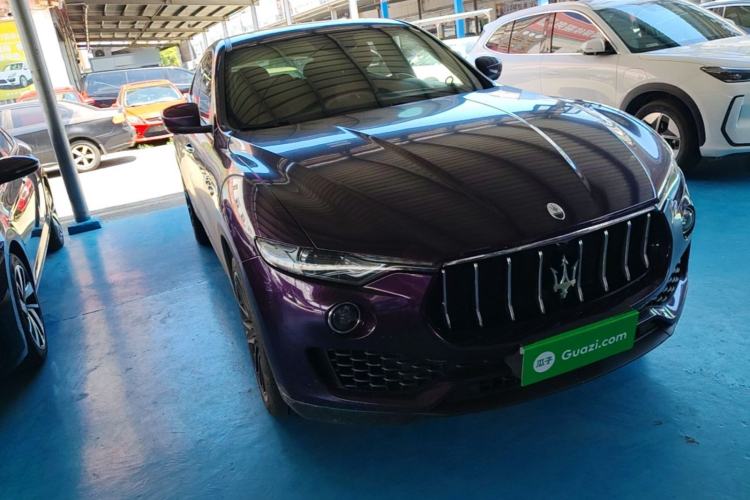 Used Maserati Levante 2018 3.0T Classic Edition Front Right 45 Deg