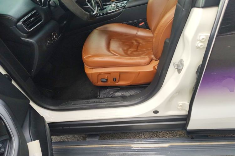 Used Maserati Levante 2018 3.0T Classic Edition Left Front Seat