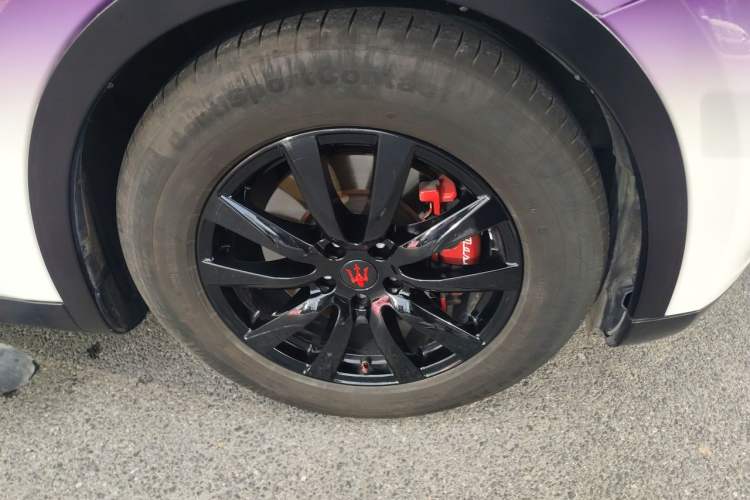 Used Maserati Levante 2018 3.0T Classic Edition Right Front Wheel Hub
