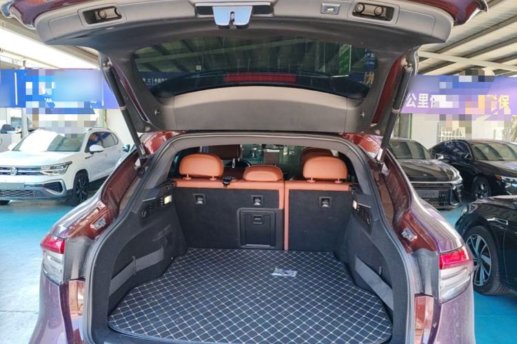 Used Maserati Levante 2018 3.0T Classic Edition Trunk