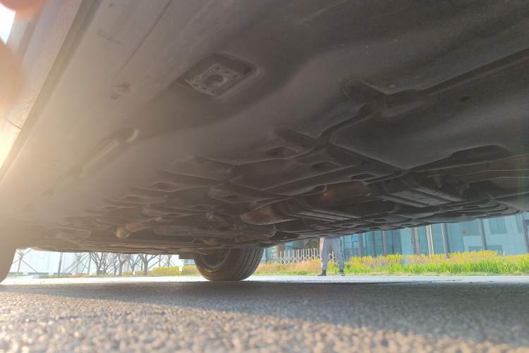 Used Maserati Levante 2018 3.0T Standard Edition Chassis Rear Left