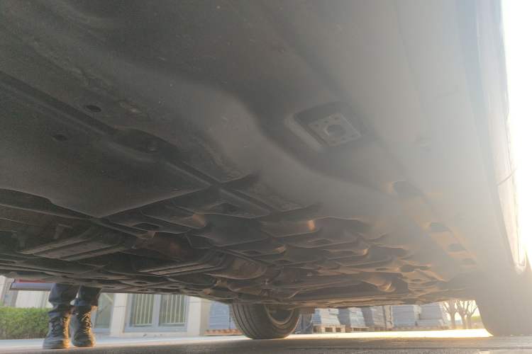 Used Maserati Levante 2018 3.0T Standard Edition Chassis Rear Right