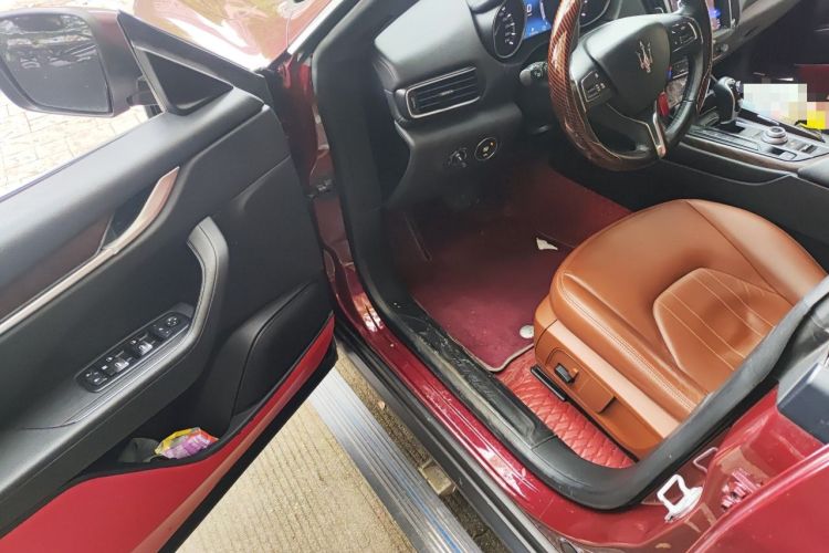 Used Maserati Levante 2018 3.0T Classic Edition Driver Seat