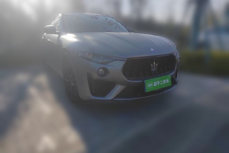 Used Maserati Levante 2018 3.0T Classic Edition Front Right 45 Deg