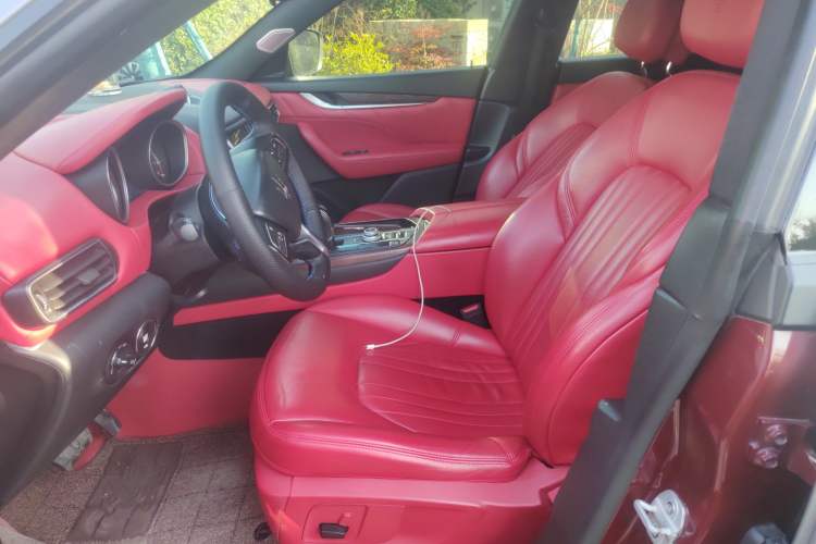 Used Maserati Levante 2018 3.0T Classic Edition Left Front Seat