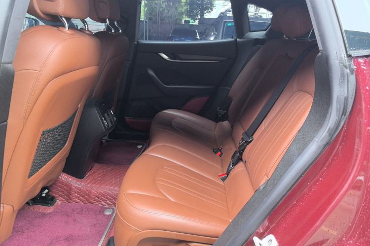 Used Maserati Levante 2018 3.0T Classic Edition Left Rear Seat