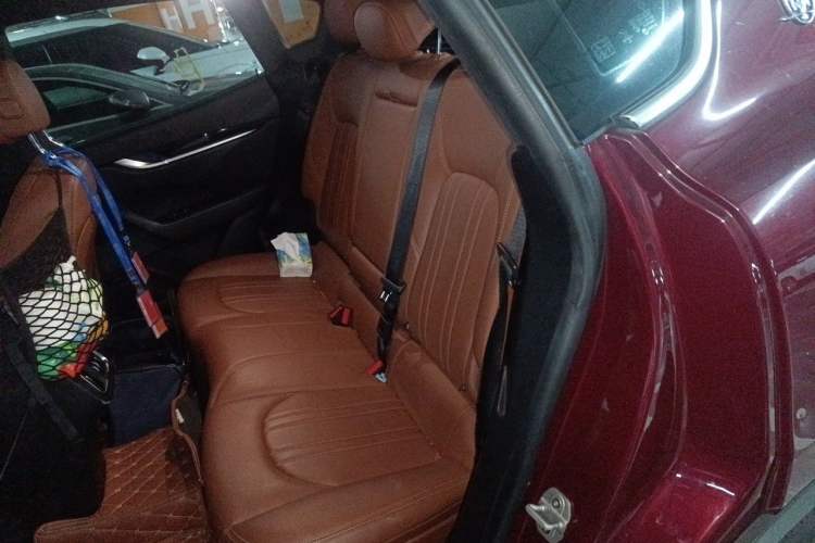 Used Maserati Levante 2018 3.0T Classic Edition Left Rear Seat