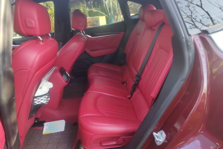 Used Maserati Levante 2018 3.0T Classic Edition Left Rear Seat
