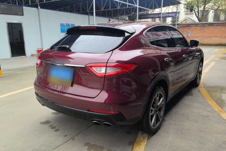Used Maserati Levante 2018 3.0T Classic Edition Rear Right 45 Deg