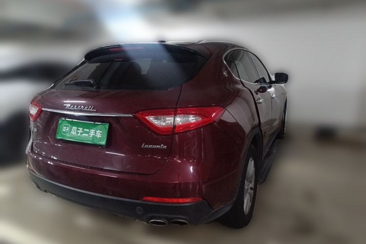 Used Maserati Levante 2018 3.0T Classic Edition Rear Right 45 Deg