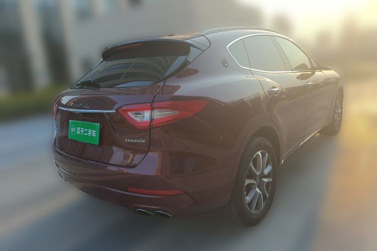 Used Maserati Levante 2018 3.0T Standard Edition Rear Right 45 Deg