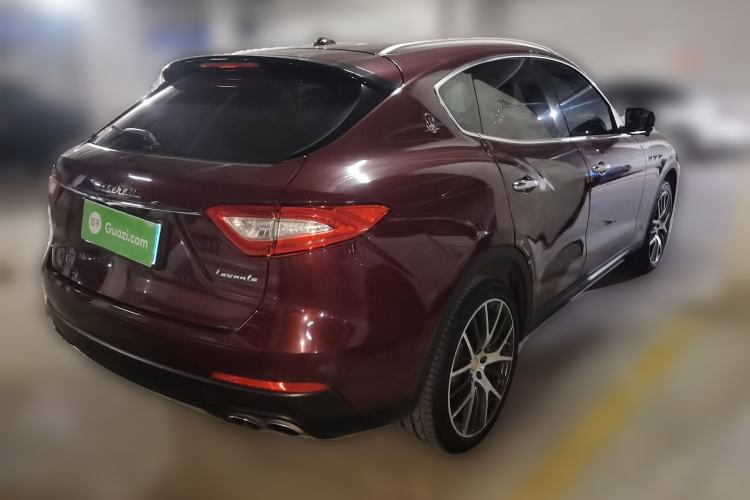 Used Maserati Levante 2018 3.0T Classic Edition Rear Right 45 Deg